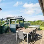 Three-Bedroom Holiday home in Gilleleje 4 * Tarm